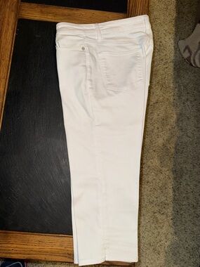 Talbots White Cropped Ankle Jeans Pedal pushers size 2